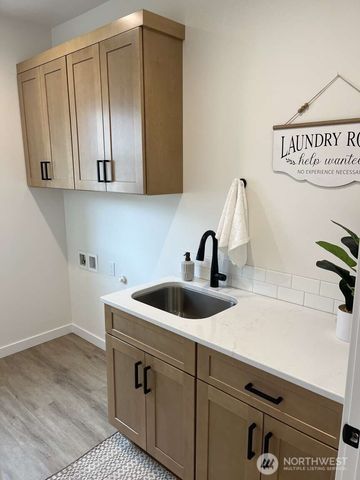 2180 Lagerwey Circle, Lynden, WA 98264