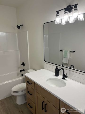 2180 Lagerwey Circle, Lynden, WA 98264