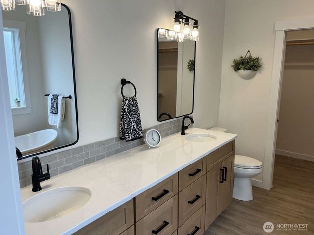 2180 Lagerwey Circle, Lynden, WA 98264