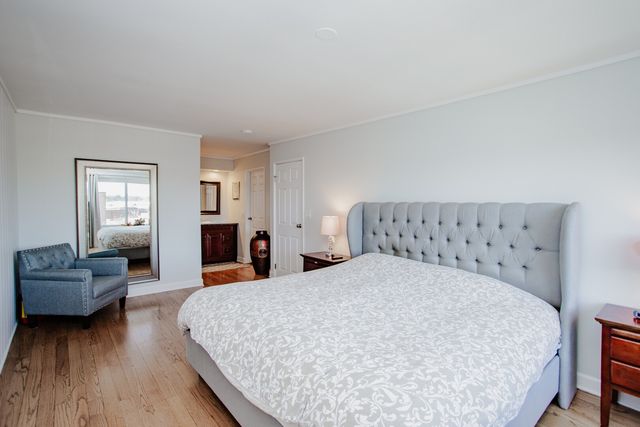 1101 S Hunt Club Drive 403, Mount Prospect, IL 60056