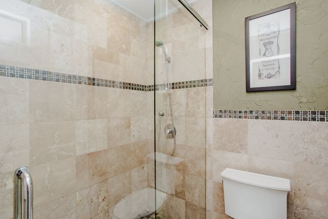 1101 S Hunt Club Drive 403, Mount Prospect, IL 60056