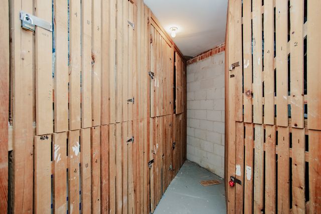 1101 S Hunt Club Drive 403, Mount Prospect, IL 60056