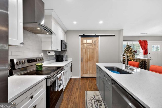 620 Hamilton E Holmes Drive NW, Atlanta, GA 30318