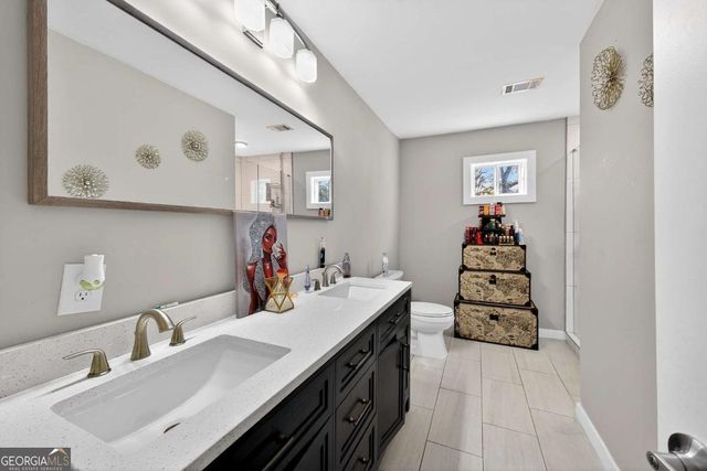 620 Hamilton E Holmes Drive NW, Atlanta, GA 30318