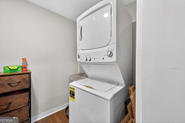 620 Hamilton E Holmes Drive NW, Atlanta, GA 30318