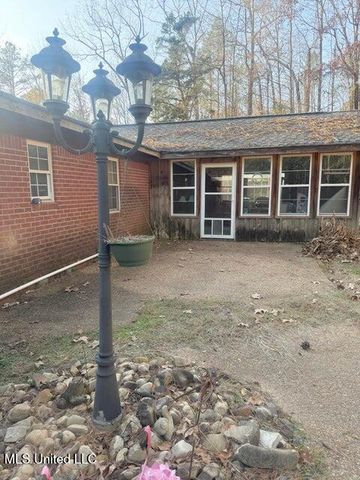 29 Ms 178, Potts Camp, MS 38659