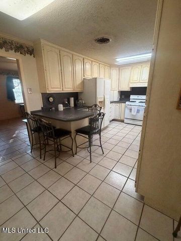 29 Ms 178, Potts Camp, MS 38659