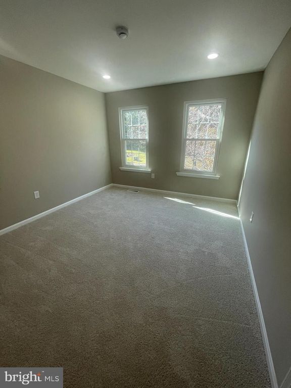 906 CORNISH ST, Fort Washington, MD 20744