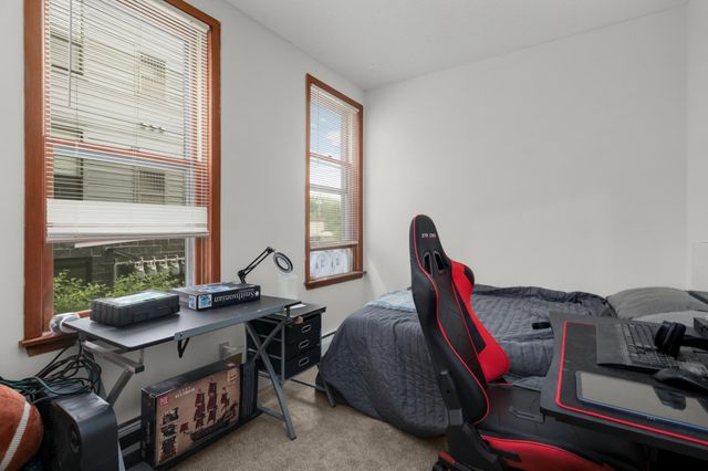 588 Selby Avenue, Saint Paul, MN 55102