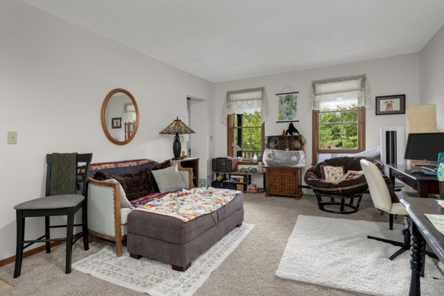 588 Selby Avenue, Saint Paul, MN 55102