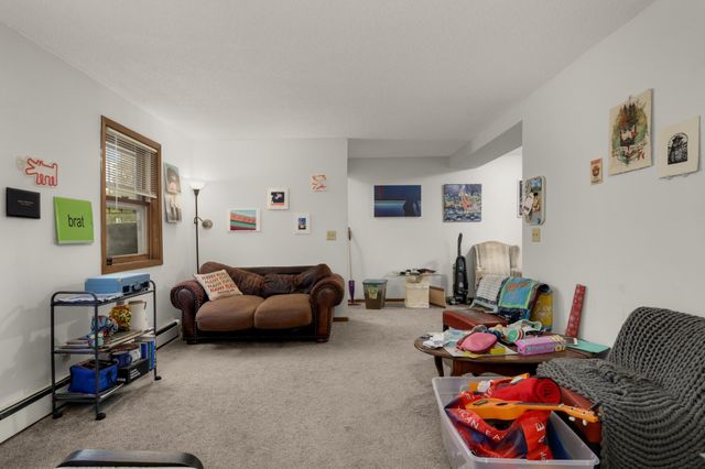 588 Selby Avenue, Saint Paul, MN 55102