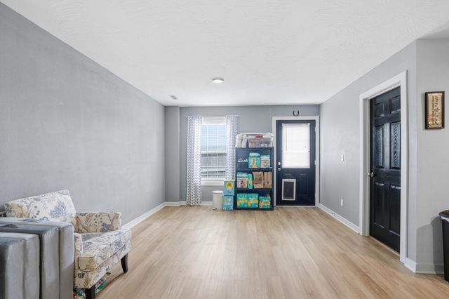 5713 S Lexington Avenue S, Springfield, MO 65810