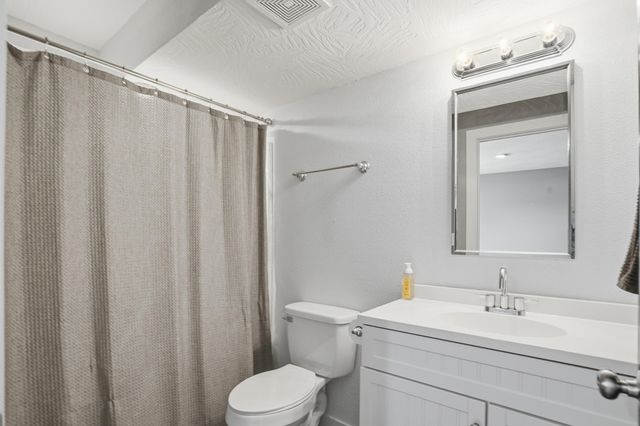 5713 S Lexington Avenue S, Springfield, MO 65810