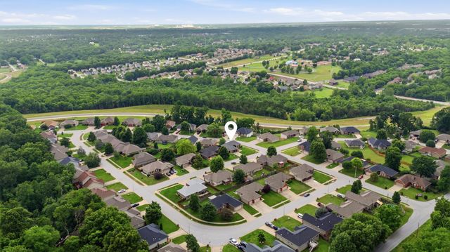 5713 S Lexington Avenue S, Springfield, MO 65810