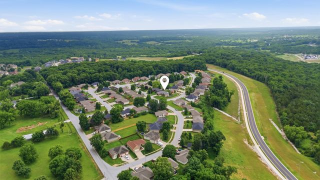 5713 S Lexington Avenue S, Springfield, MO 65810