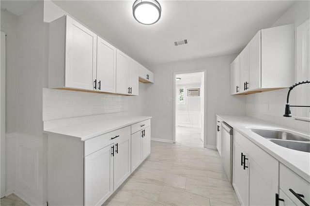 3132 North Avenue, Scottdale, GA 30079