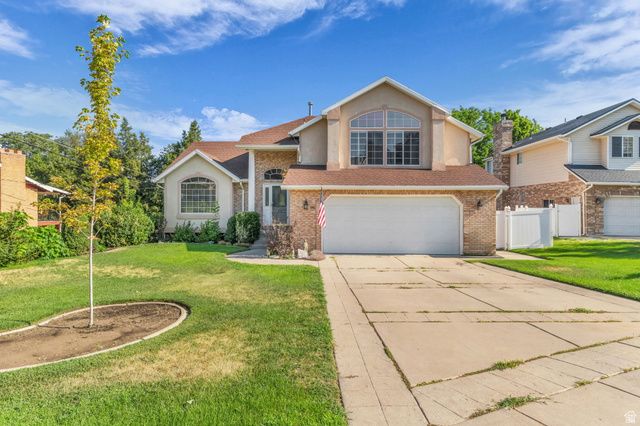 846 E HOLROYD DR, South Ogden, UT 84403