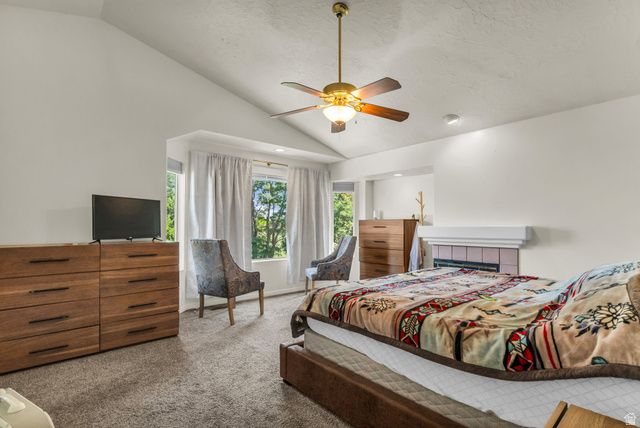 846 E HOLROYD DR, South Ogden, UT 84403