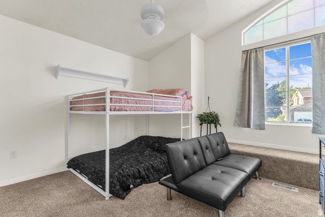 846 E HOLROYD DR, South Ogden, UT 84403