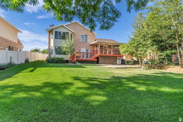 846 E HOLROYD DR, South Ogden, UT 84403