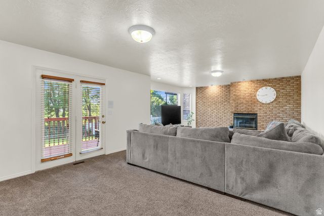 846 E HOLROYD DR, South Ogden, UT 84403