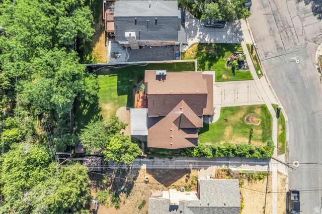 846 E HOLROYD DR, South Ogden, UT 84403