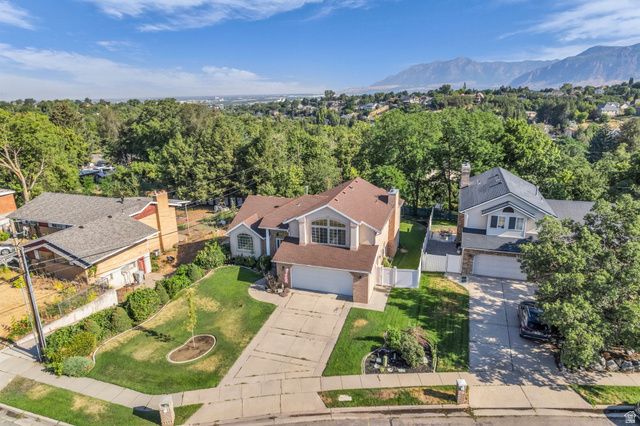 846 E HOLROYD DR, South Ogden, UT 84403