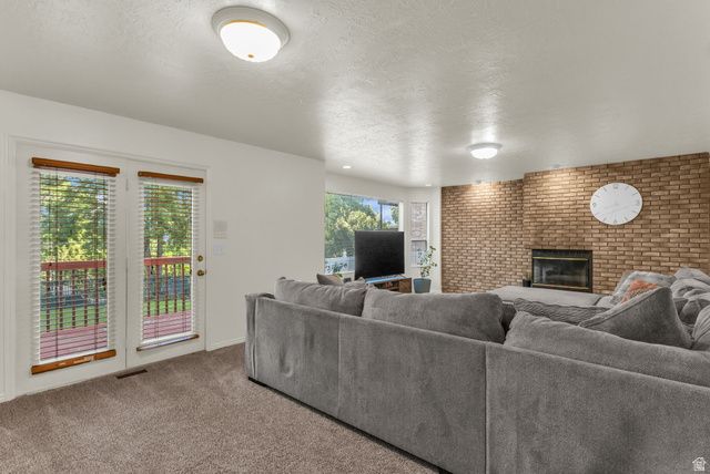 846 E HOLROYD DR, South Ogden, UT 84403