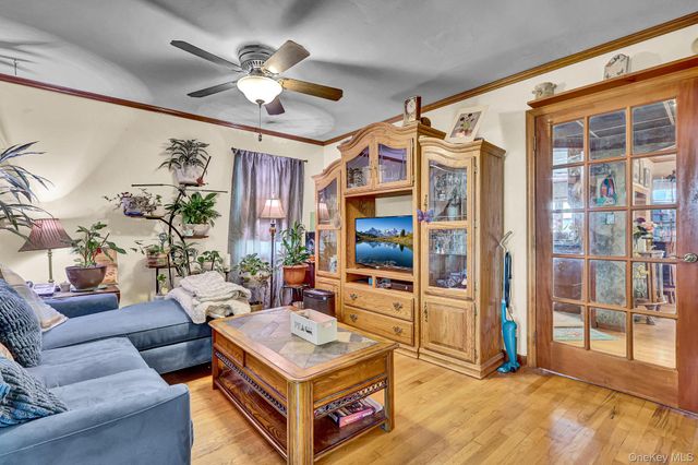 545 N 2nd Street, New Hyde Park, NY 11040
