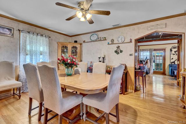 545 N 2nd Street, New Hyde Park, NY 11040