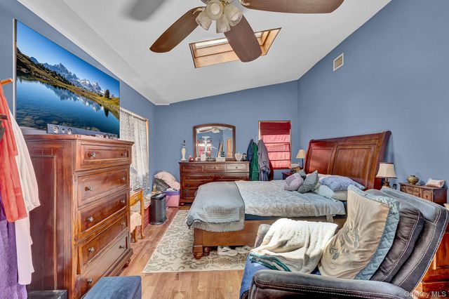 545 N 2nd Street, New Hyde Park, NY 11040
