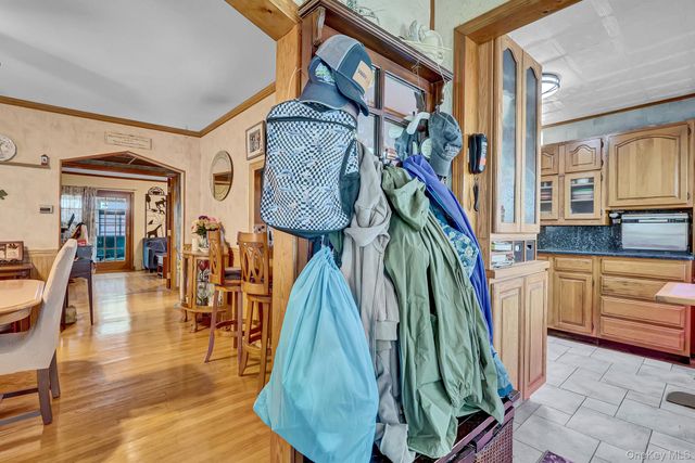 545 N 2nd Street, New Hyde Park, NY 11040