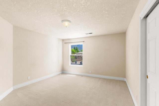 6019 Purple Aster Lane NE, Albuquerque, NM 87111