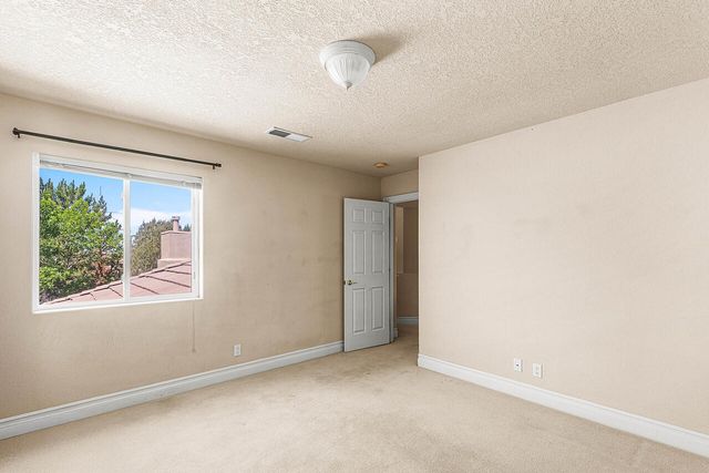 6019 Purple Aster Lane NE, Albuquerque, NM 87111