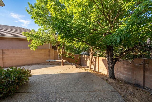 6019 Purple Aster Lane NE, Albuquerque, NM 87111