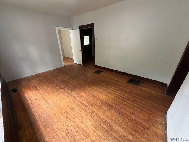 33 Tyler Street, Buffalo, NY 14214