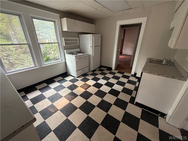33 Tyler Street, Buffalo, NY 14214