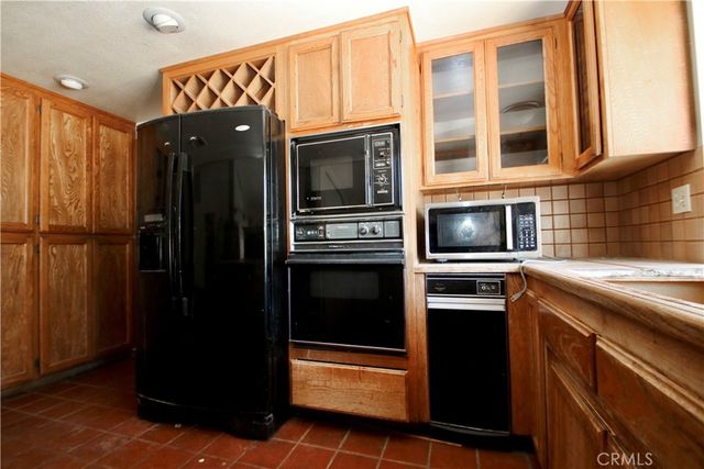 56563 Golden Bee, Yucca Valley, CA 92284