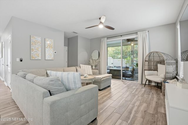 11520 DUNFORTH COVE Drive, Jacksonville, FL 32218