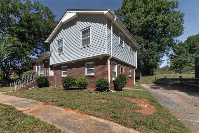 308 Willow Oaks Dr Drive, Spartanburg, SC 29301