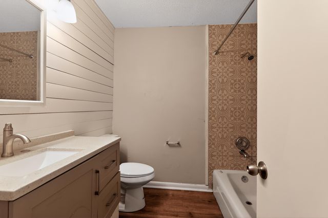 308 Willow Oaks Dr Drive, Spartanburg, SC 29301