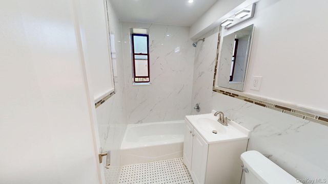 650 Warburton Avenue 5D, Yonkers, NY 10701
