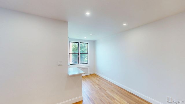 650 Warburton Avenue 5D, Yonkers, NY 10701