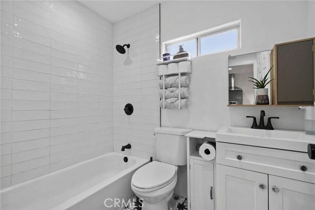 926 Texas, Redlands, CA 92374