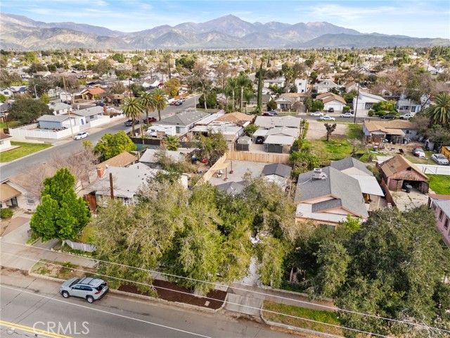 926 Texas, Redlands, CA 92374