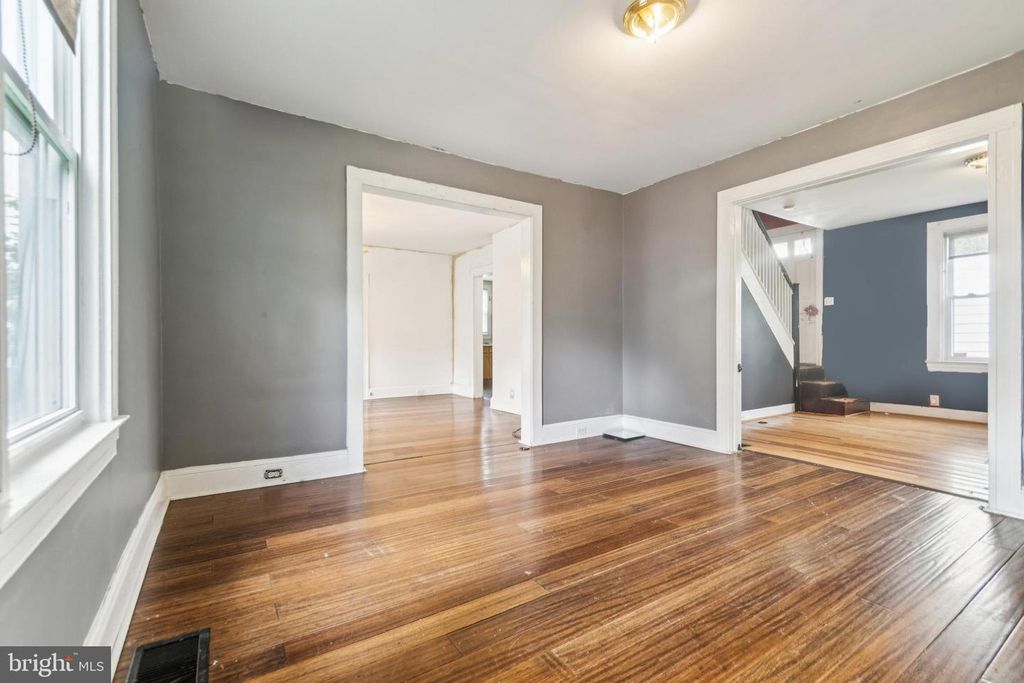 property-img