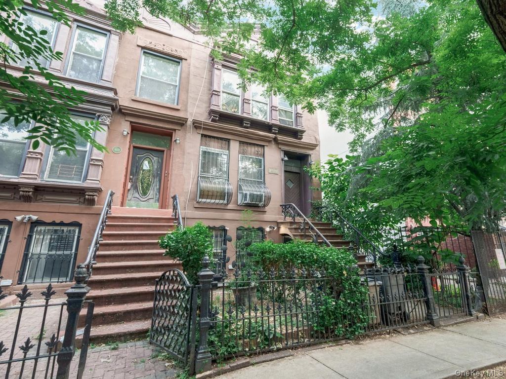 809A Greene Avenue HSE, Brooklyn, NY 11221 — photo 2