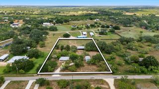 465 Oriente, Pleasanton, TX 78064