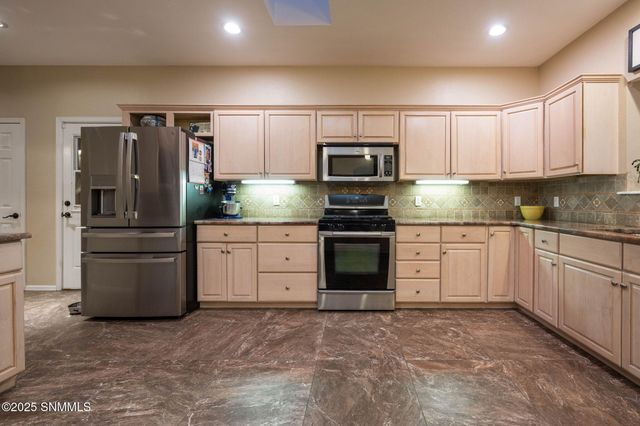 4301 Summit Lane, Las Cruces, NM 88011