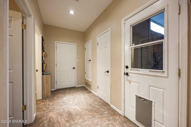 4301 Summit Lane, Las Cruces, NM 88011